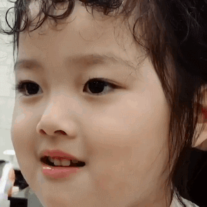 权律二哈哈大笑动态表情包