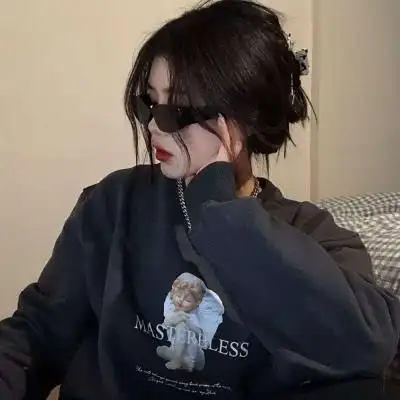 易北瑶:高冷伤感御姐霸气女头/"_女生头像_我要个性网