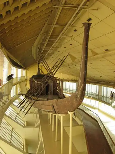 埃及完成第二艘胡夫太阳船发掘工作图