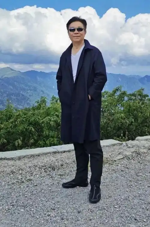 看展笔墨写就浩然正气汪象华书法作品展绽放关馆