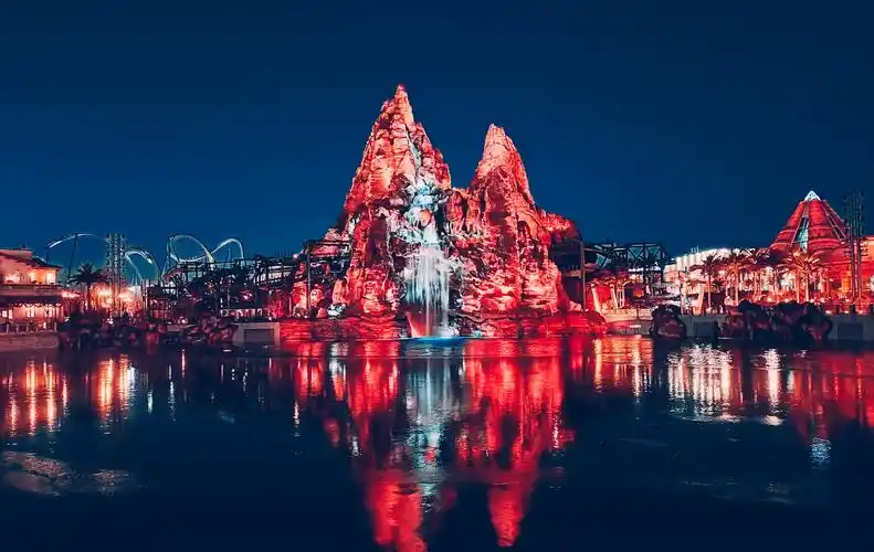 realme|靠外观吸引年轻人,靠内在留住用户?realme真我v25简评