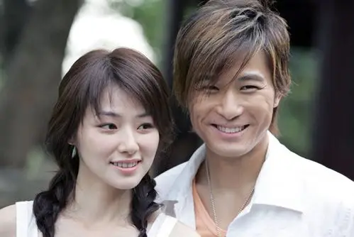 图许绍洋陈怡蓉电视剧戏里佳偶戏外相敬如冰