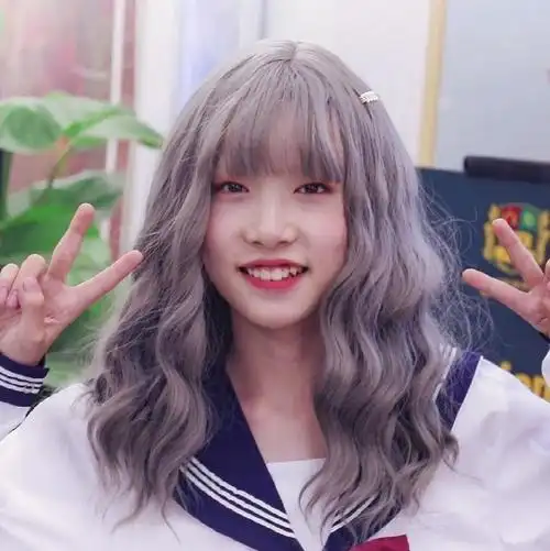 tf家族超话#tf三代全员女装#花絮截修07二改二传   抱图吱声