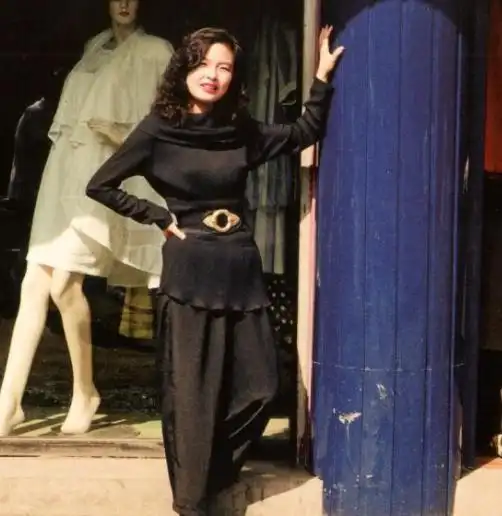 老照片:80年代时尚女性的服饰搭配,原来如此时髦