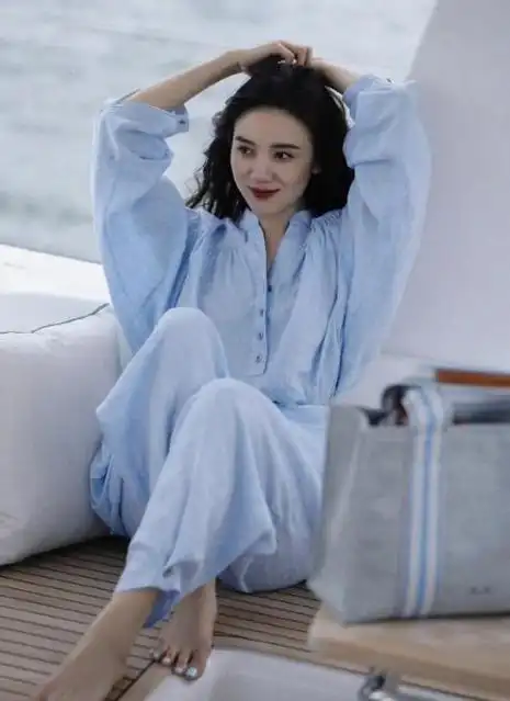 善恶到头终有报至今未婚的宋佳早已过上了自己想要的生活