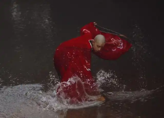 抖音红衣喝酒的和尚是谁做什么的抖音红衣喝酒的和尚个人资料详细介绍