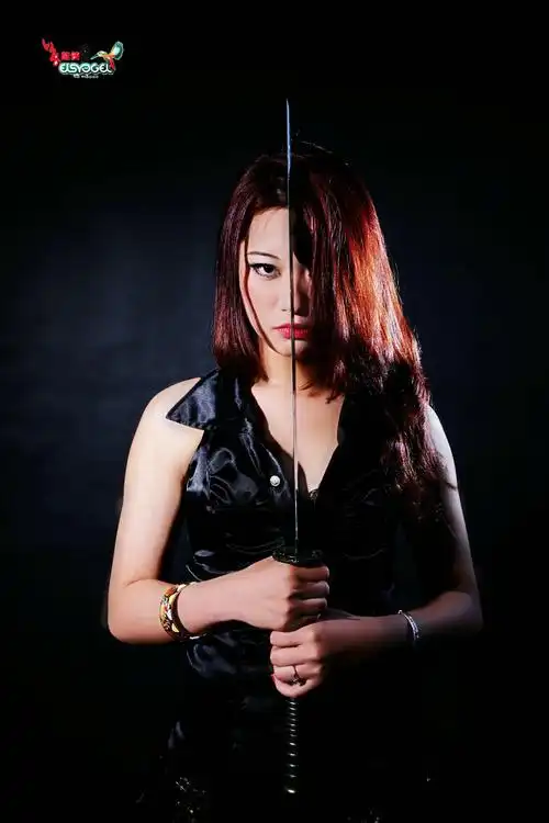 暗光【冷面女杀手】-----小珊珊