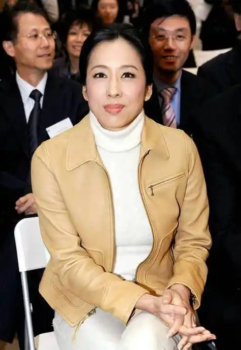 香港朱玲玲八字 港星朱玲玲-卜安居