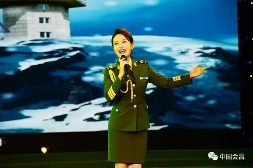 演员,中国铁路文工团主要独唱演员刘军,原中国武警文工团歌唱演员刘静