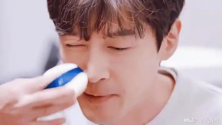 有刘海的胡歌这不妥妥男大学生吗