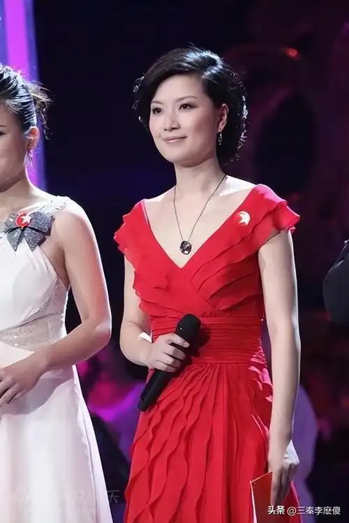 美女主持人陈蓉,风波后复出,家庭美满|海藻|宋思明|东方卫视|智力大