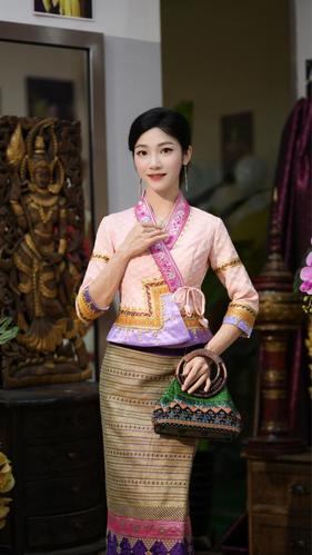 隋金金傣族服装女云南西双版纳旅游日常生活套装工作服网红主播