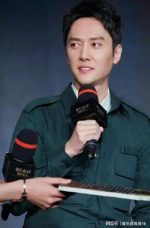 冯绍峰现身狄仁杰发布会