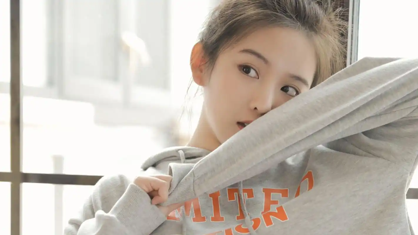 可爱氧气美少女写真图片桌面壁纸壁纸3