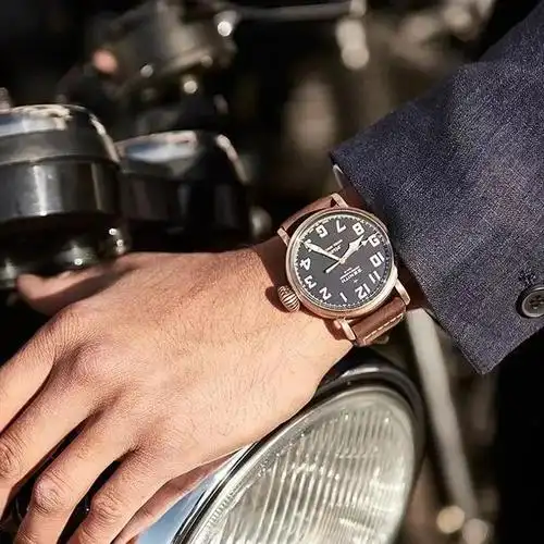 40岁左右男士手表推荐,40岁左右的男士戴什么手表(三四十岁男人秋冬