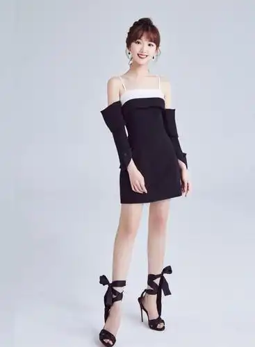 毛晓彤,小个子女孩如何拍出大长腿美图?