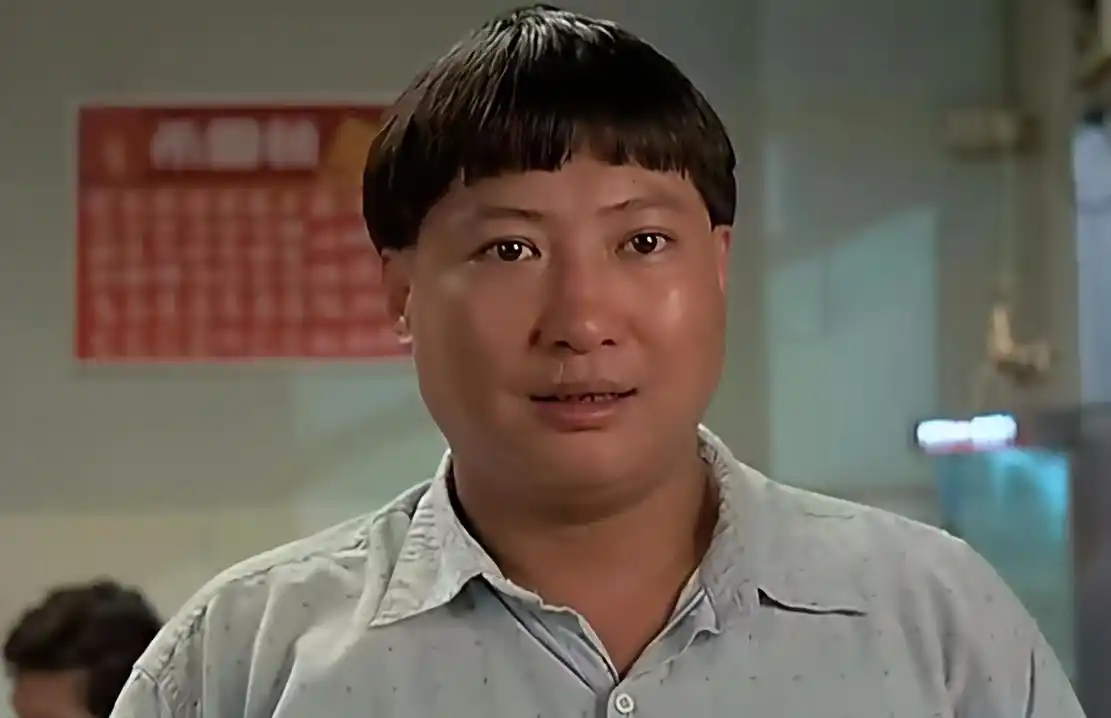 明明洪金宝练武为什么却没有一个健美的身材