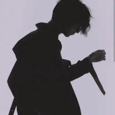 孤丧微信头像男生 高清很丧的微信头像男生专用的图片