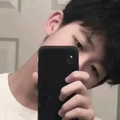 男头手机挡脸高清帅气的qq头像男生拿手机档脸图片