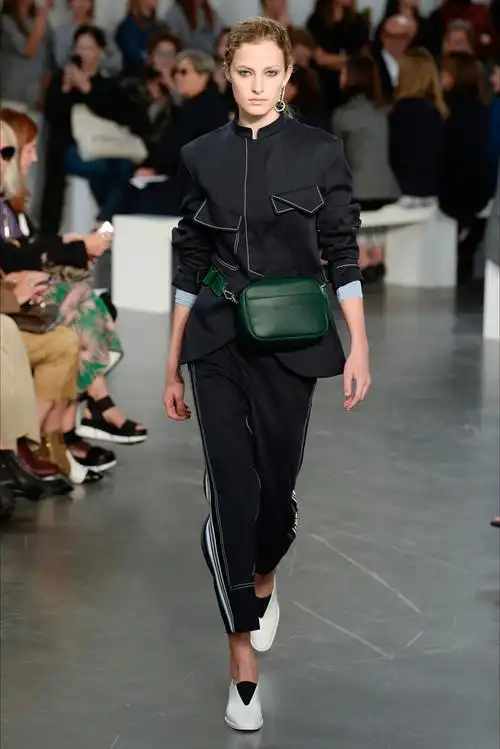 意大利时尚品牌 sportmax(斯宝麦斯) 2018春夏米兰时装秀