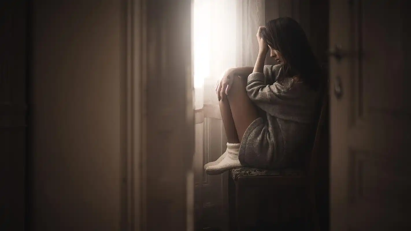 清新唯美意境伤感美女桌面壁纸