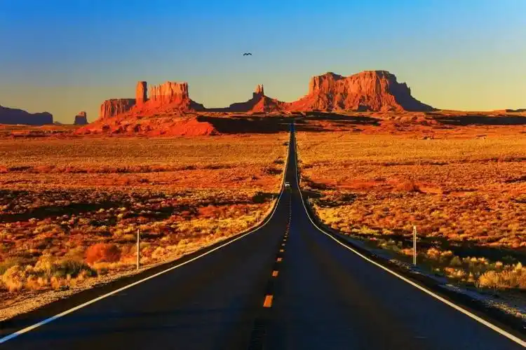 天堂之路 亚利桑那州▲壮美大峡谷 亚利桑那州▲大拱门 犹他州