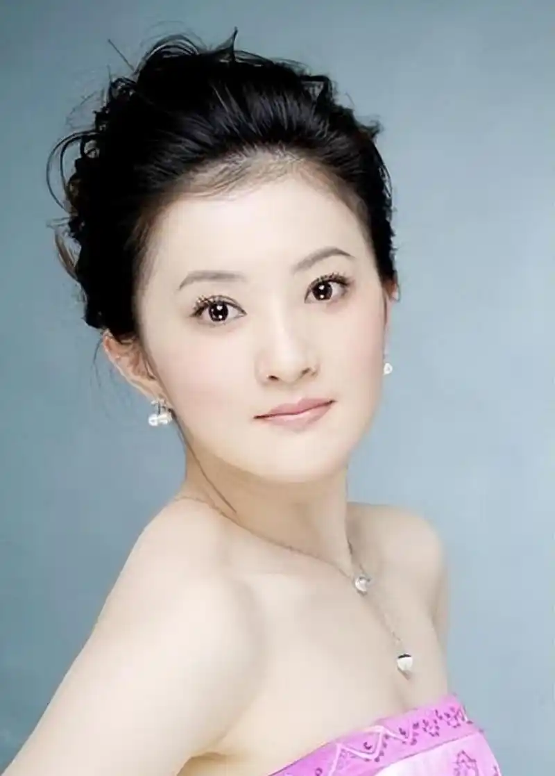 金铭,一个曾经在娱乐圈璀璨辉煌的老牌童星.