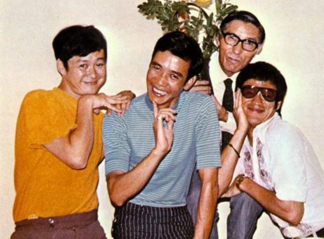 李小龙和小麒麟,姜大卫,陈观泰,王钟,张彻合影