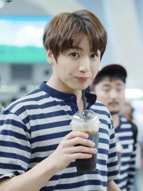 阿米  #田柾国  真的好喜欢顺毛造型啊,拜托下次回归全员都是顺毛的