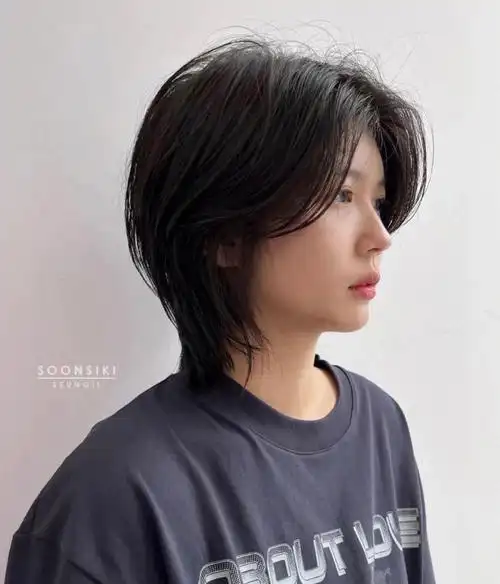 临沂短发狼尾女孩狼尾短发