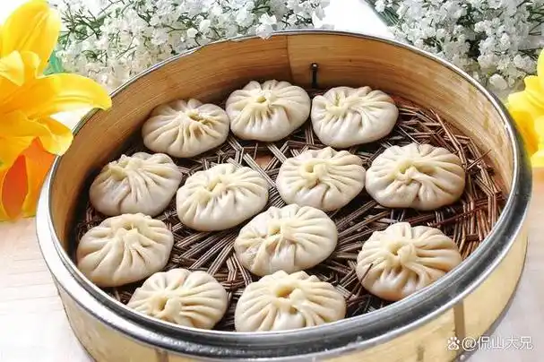 重庆的小面,广东的早茶,上海的生煎……多品类且多口味的早餐文化,总