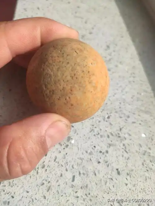 这才是陨石钻石夜明珠直径5厘重250克密度3.