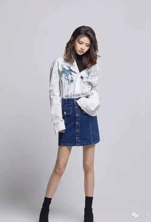 林思意个人资料简介林思意性感双腿高清写真图片合集一