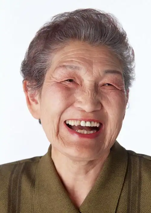 老人面部表情图片老年人人物表情老人脸表情