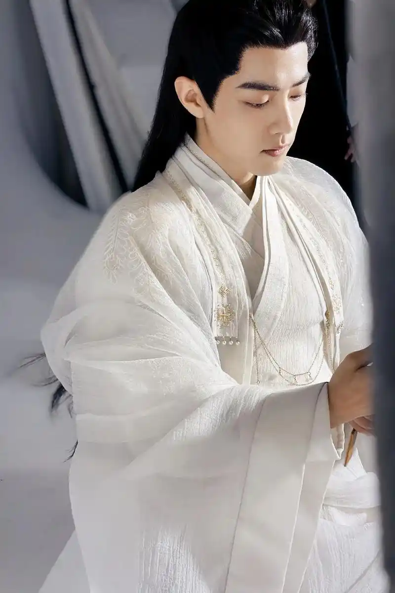 肖战 #玉骨遥  除去君身三尺雪,天下谁人配白衣!说的大 - 抖音