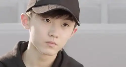 《第二人生》:陶桃为什么放下一切去国外?和生日时这两行为有关