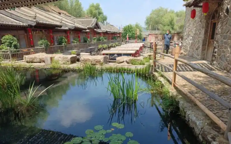 辽宁鞍山千山老院子景区,辽宁鞍山千山老村长农家院一日行.