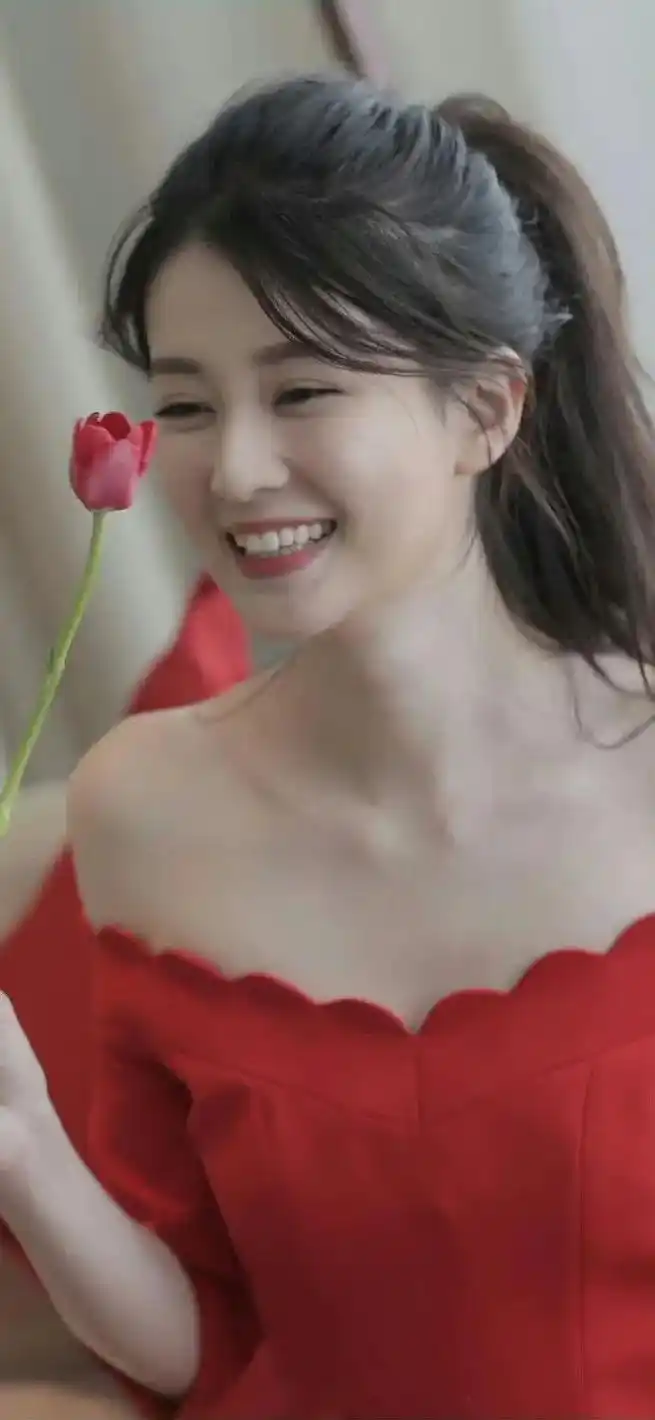 乔欣高清照片.这么清纯的乔妹爱了吗?#乔妹 #甜美女孩  # - 抖音