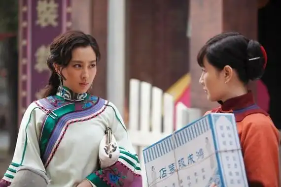 p>《浴血三兄弟》是由大连广播电视台,大连国投集团出品, a target="