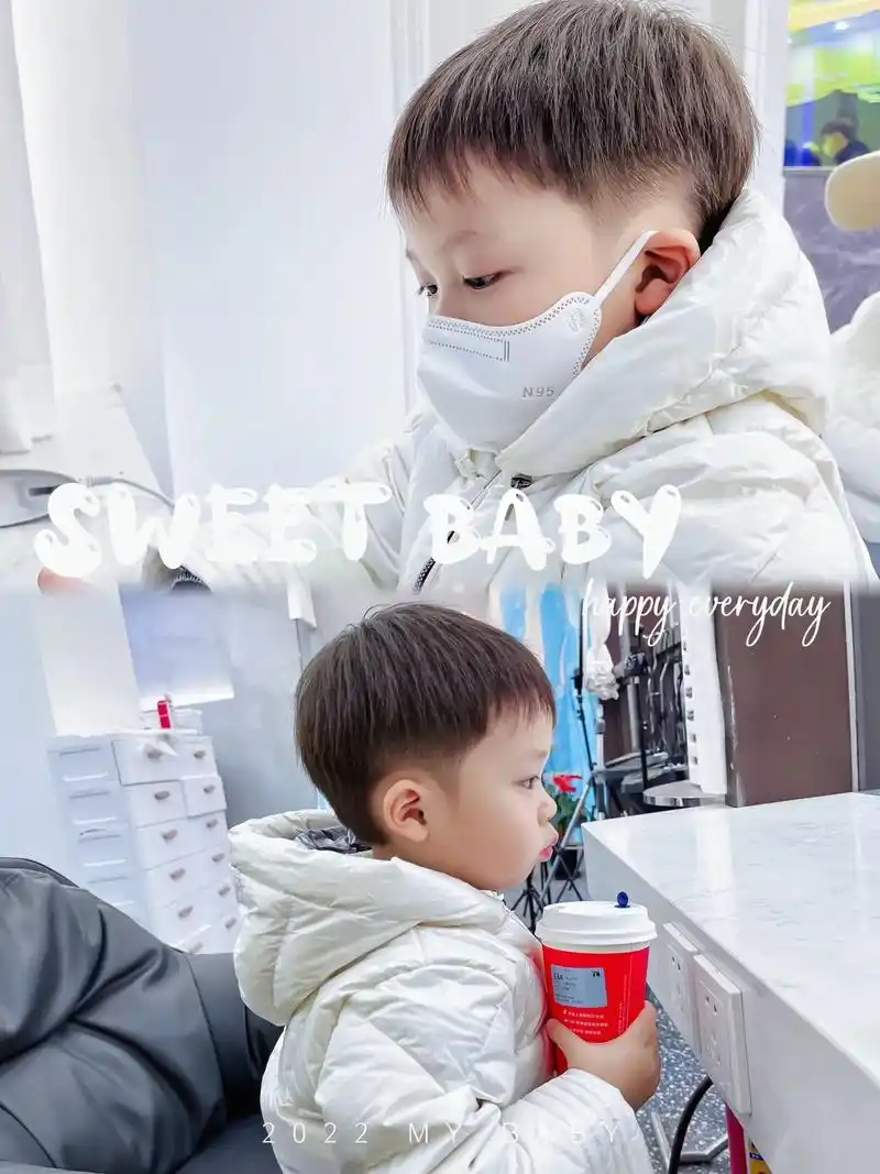 小男孩秋冬97发型|做个甜酷男孩,0打理.过年06前去剪个新 - 抖音