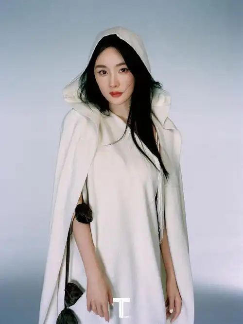 杨幂t锦绣五月刊封面