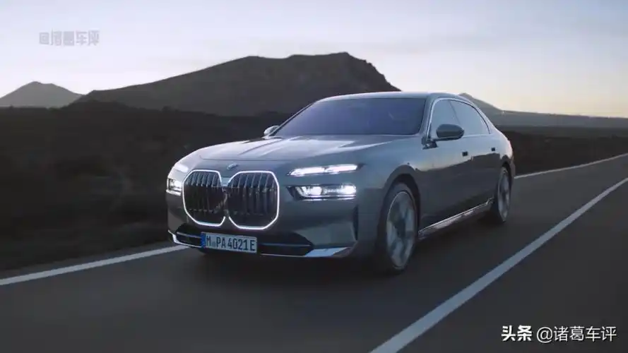 2023款宝马7系震撼登场,2023款宝马7系的价格,3.0t v8发动机-奇点