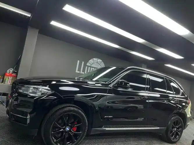 宝马 x5 换个新颜色 亮黑 帅
