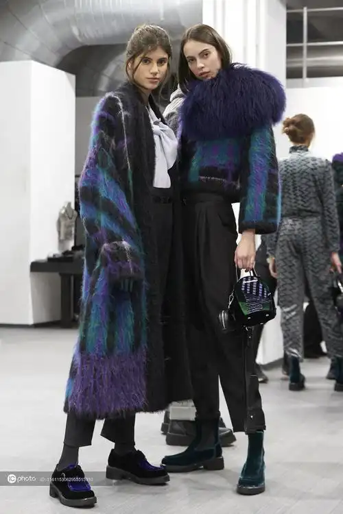 2021秋冬米兰时装周emporioarmani后台