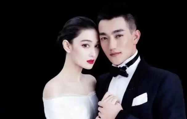 离开李晨10年,张馨予幸福美满:结婚后,又把一手烂牌打成了王炸