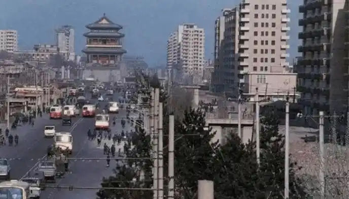 如果能穿越回90年代的北京,您会做什么?_西单