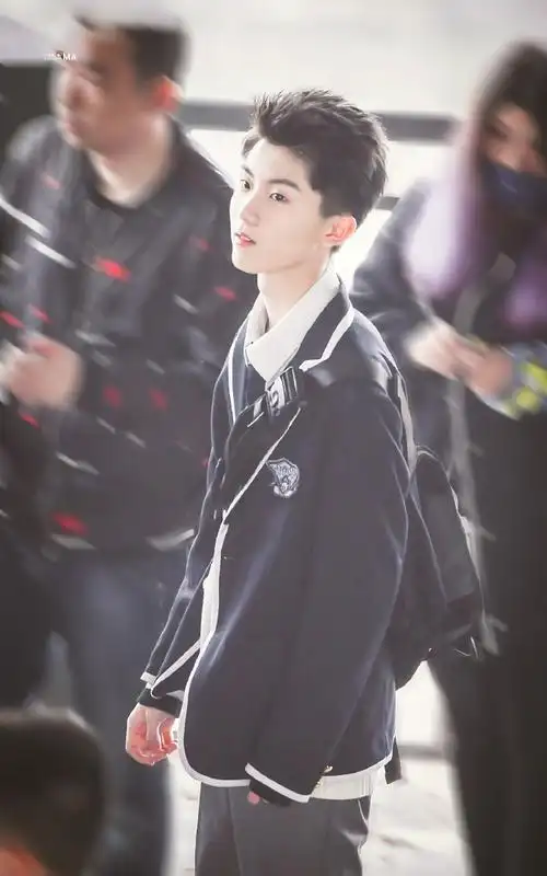 和马嘉祺一起拥抱春天##凝聚v力量