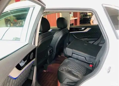 实用才是王道,红旗hs5我看行!