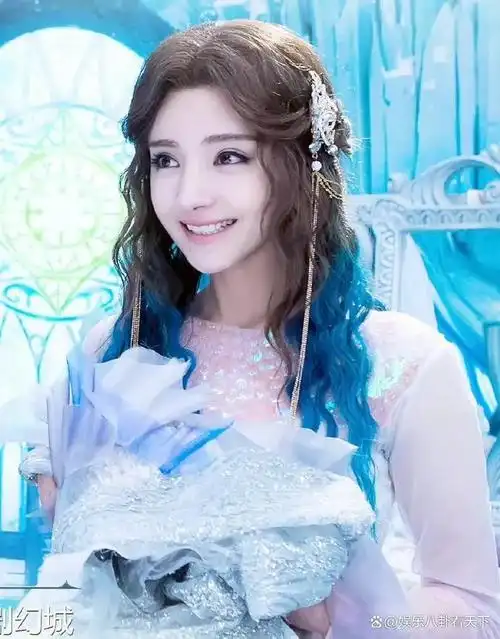回顾新疆盛产美人10位风情女星个个貌似天仙甩白幼瘦几条街