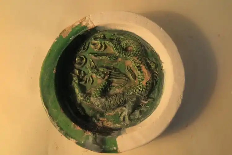 周府绿釉龙纹瓦当